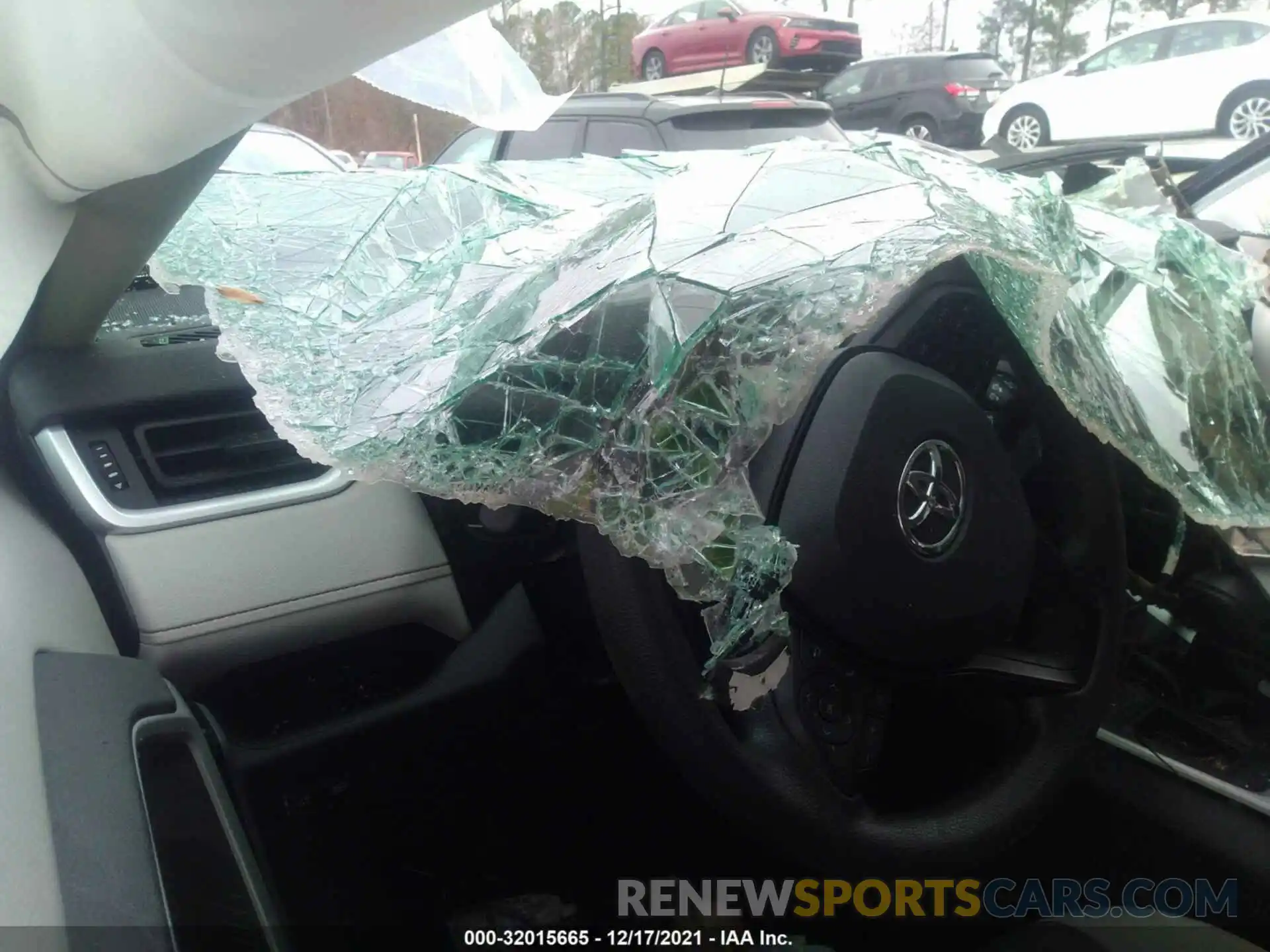 7 Photograph of a damaged car 2T3W1RFV2MW116705 TOYOTA RAV4 2021