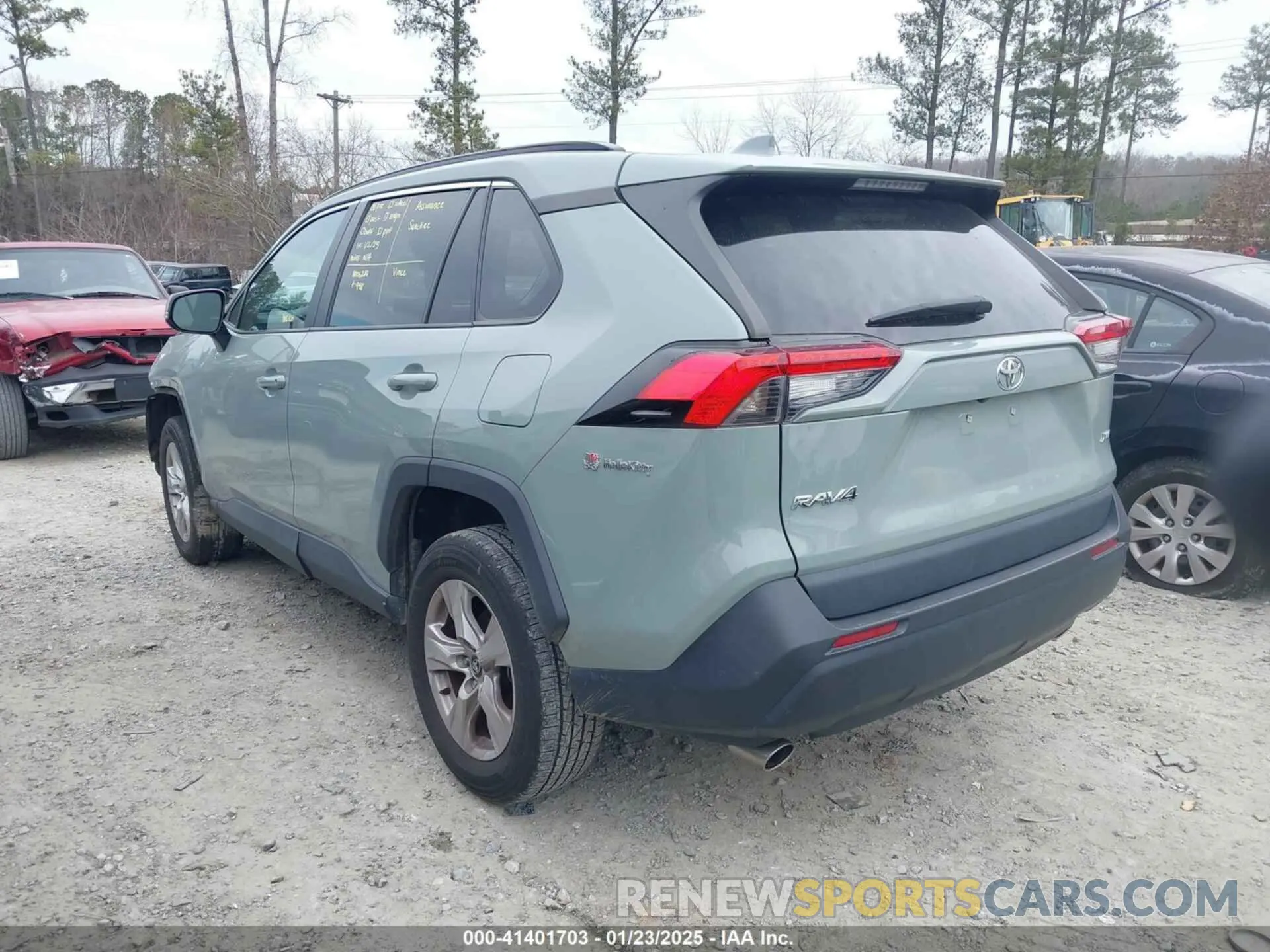 14 Photograph of a damaged car 2T3W1RFV2MW117515 TOYOTA RAV4 2021