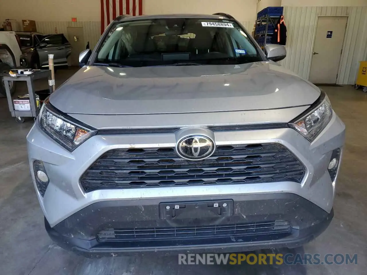 5 Photograph of a damaged car 2T3W1RFV2MW128935 TOYOTA RAV4 2021