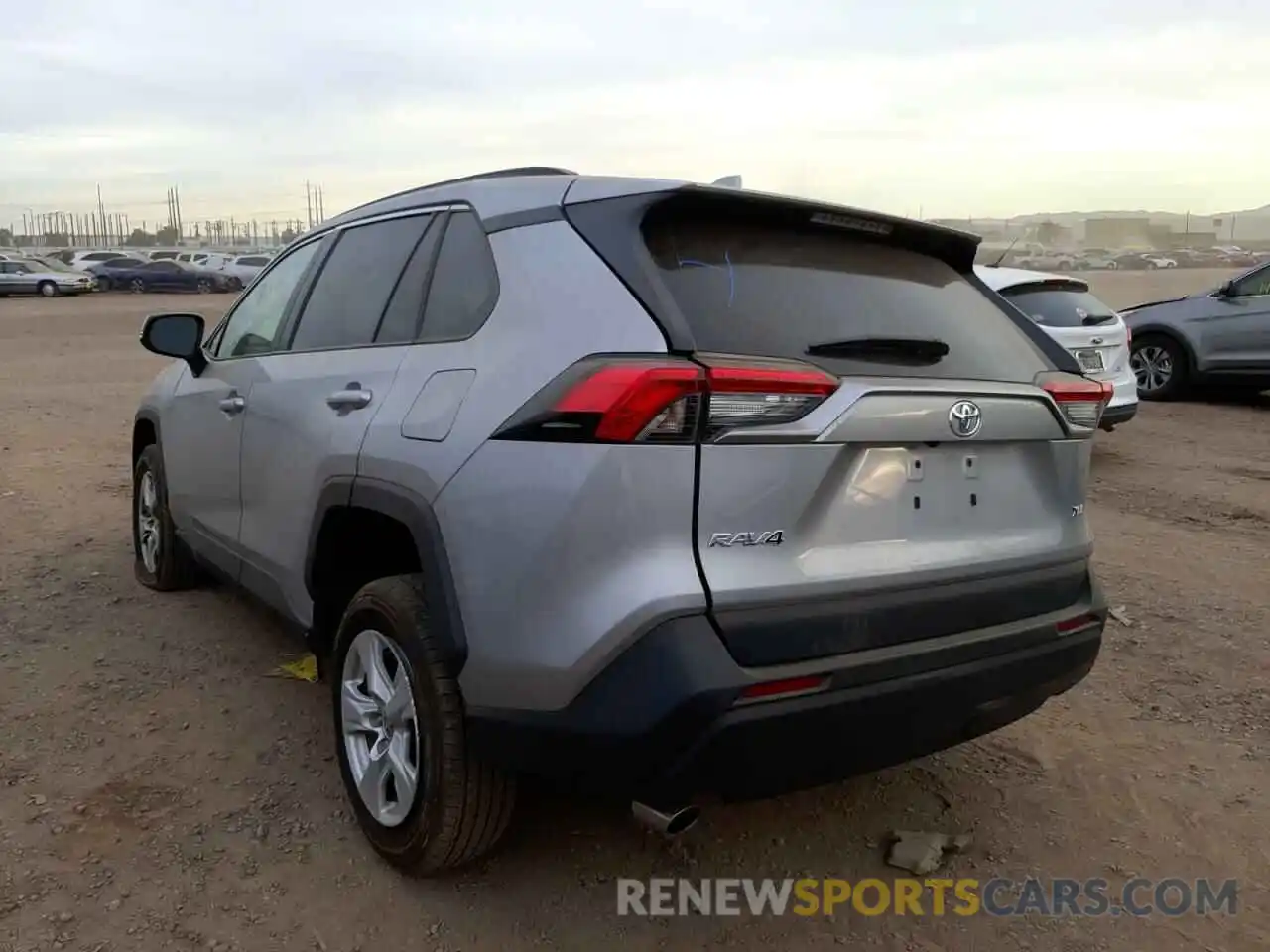 3 Photograph of a damaged car 2T3W1RFV2MW131530 TOYOTA RAV4 2021