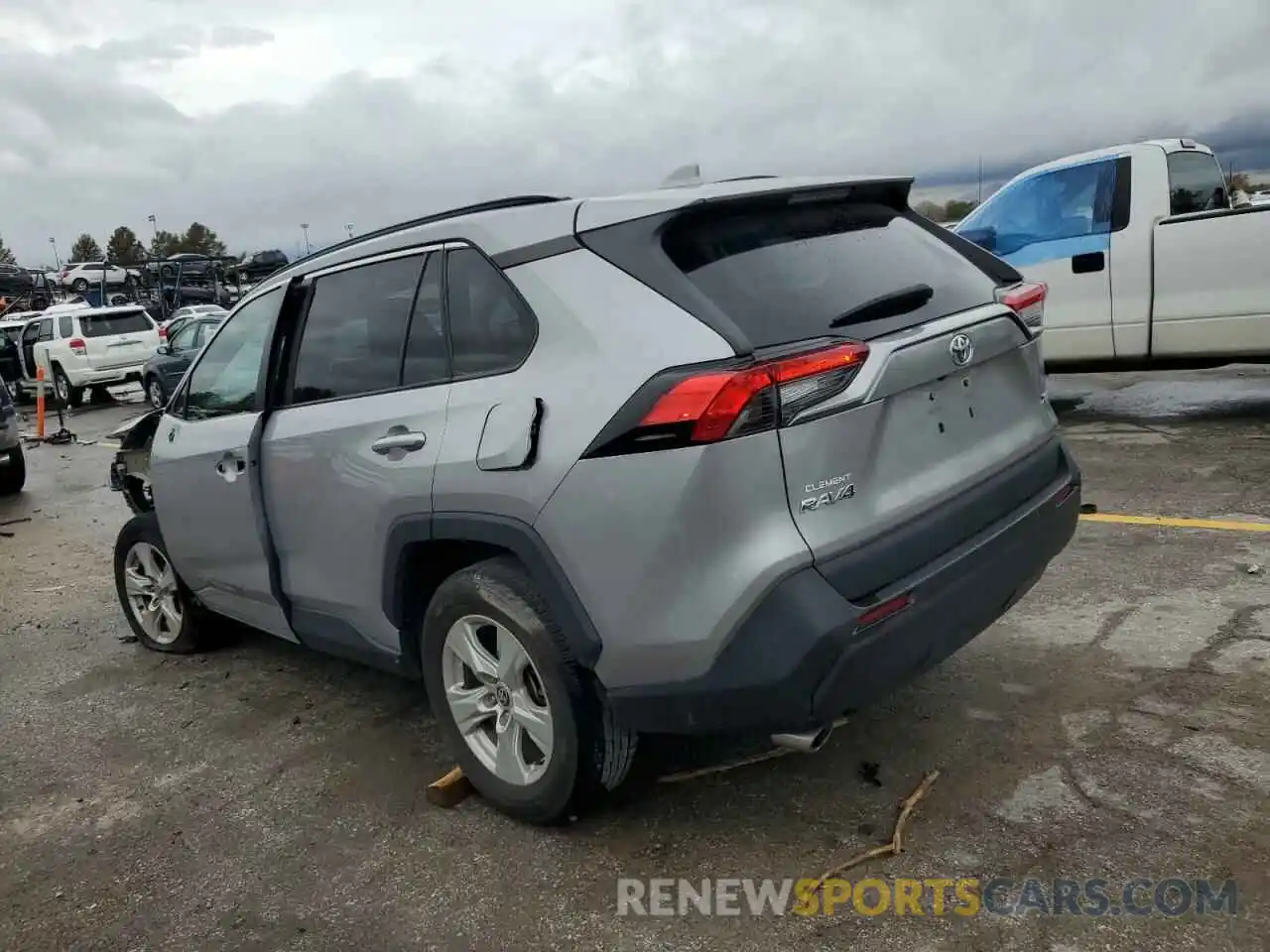 2 Photograph of a damaged car 2T3W1RFV2MW132208 TOYOTA RAV4 2021