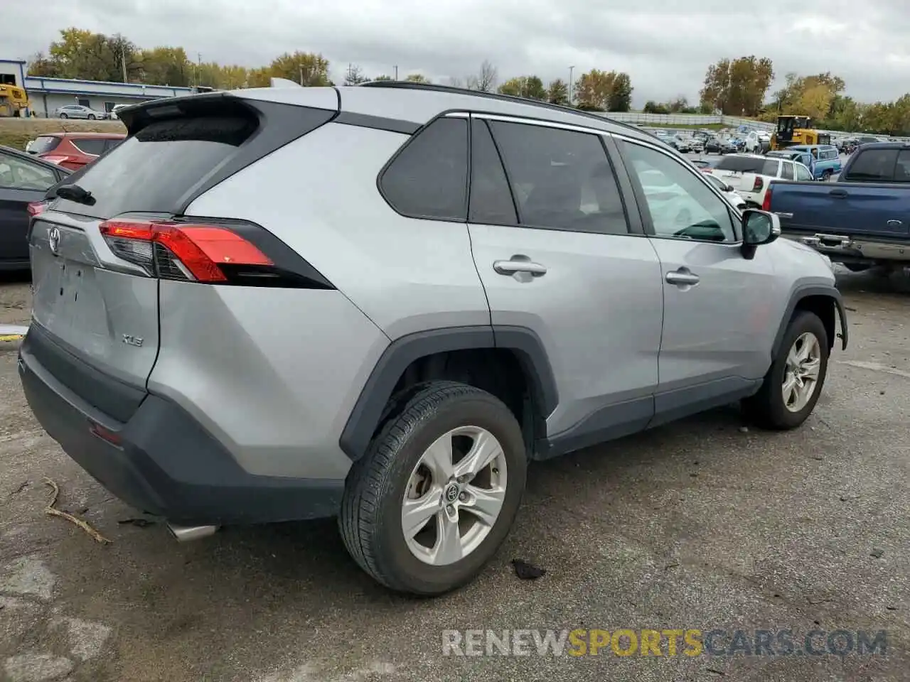 3 Photograph of a damaged car 2T3W1RFV2MW132208 TOYOTA RAV4 2021