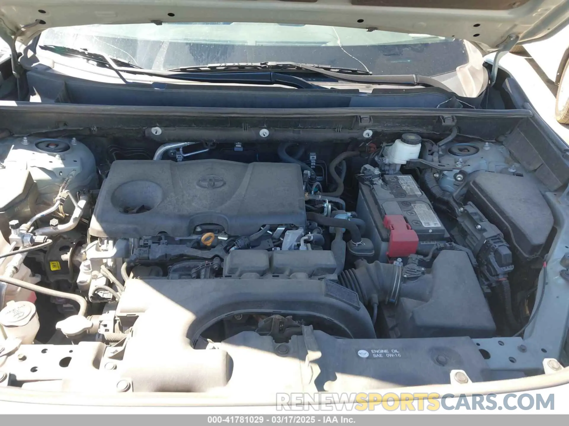10 Photograph of a damaged car 2T3W1RFV2MW137411 TOYOTA RAV4 2021