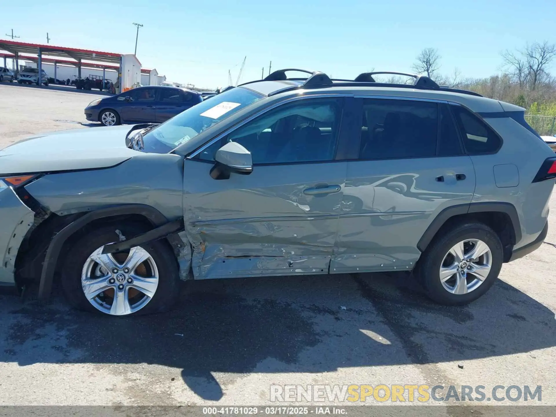 13 Photograph of a damaged car 2T3W1RFV2MW137411 TOYOTA RAV4 2021