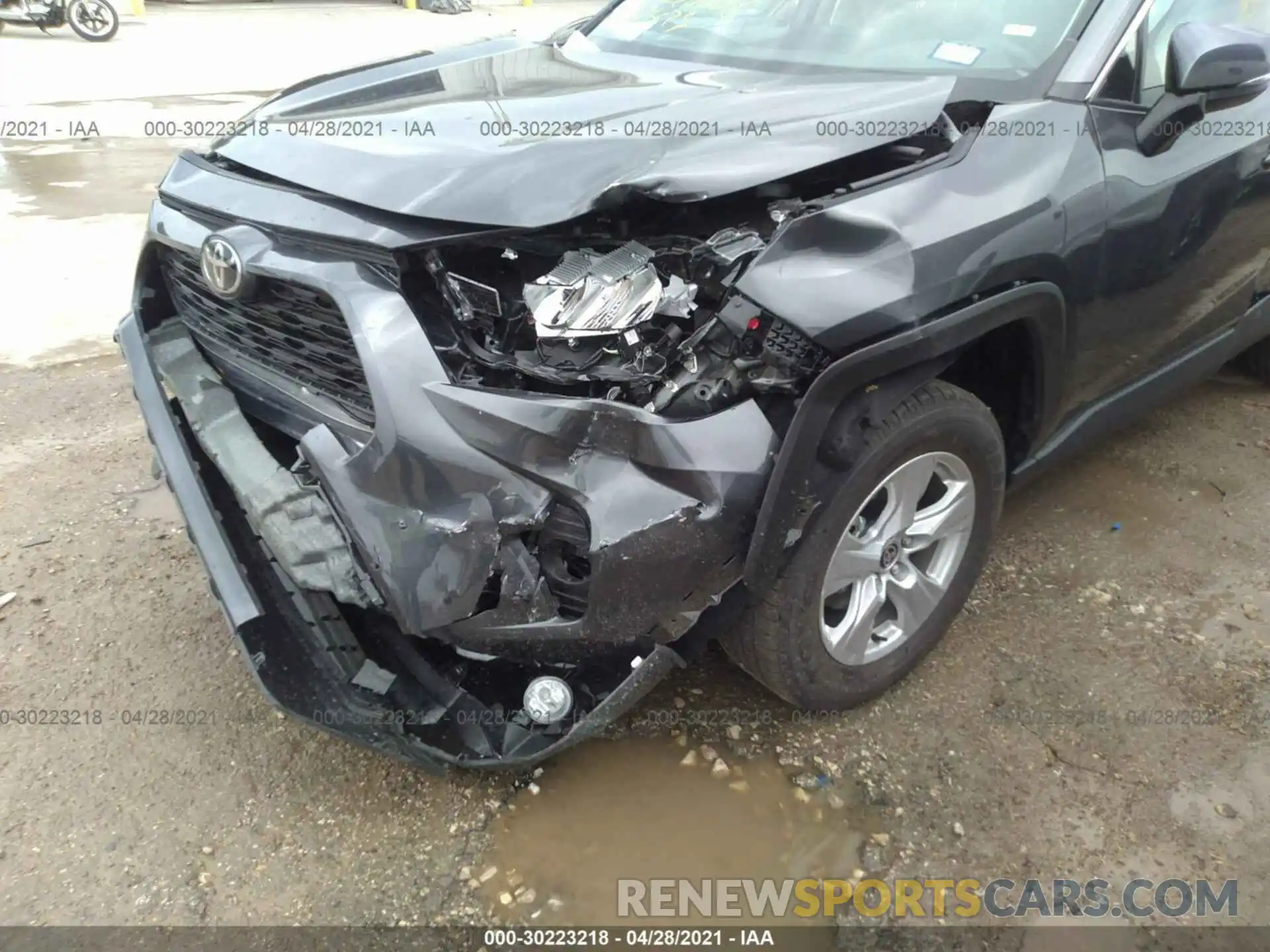 6 Photograph of a damaged car 2T3W1RFV2MW137473 TOYOTA RAV4 2021