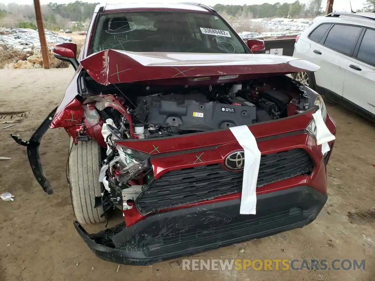 9 Photograph of a damaged car 2T3W1RFV2MW142088 TOYOTA RAV4 2021