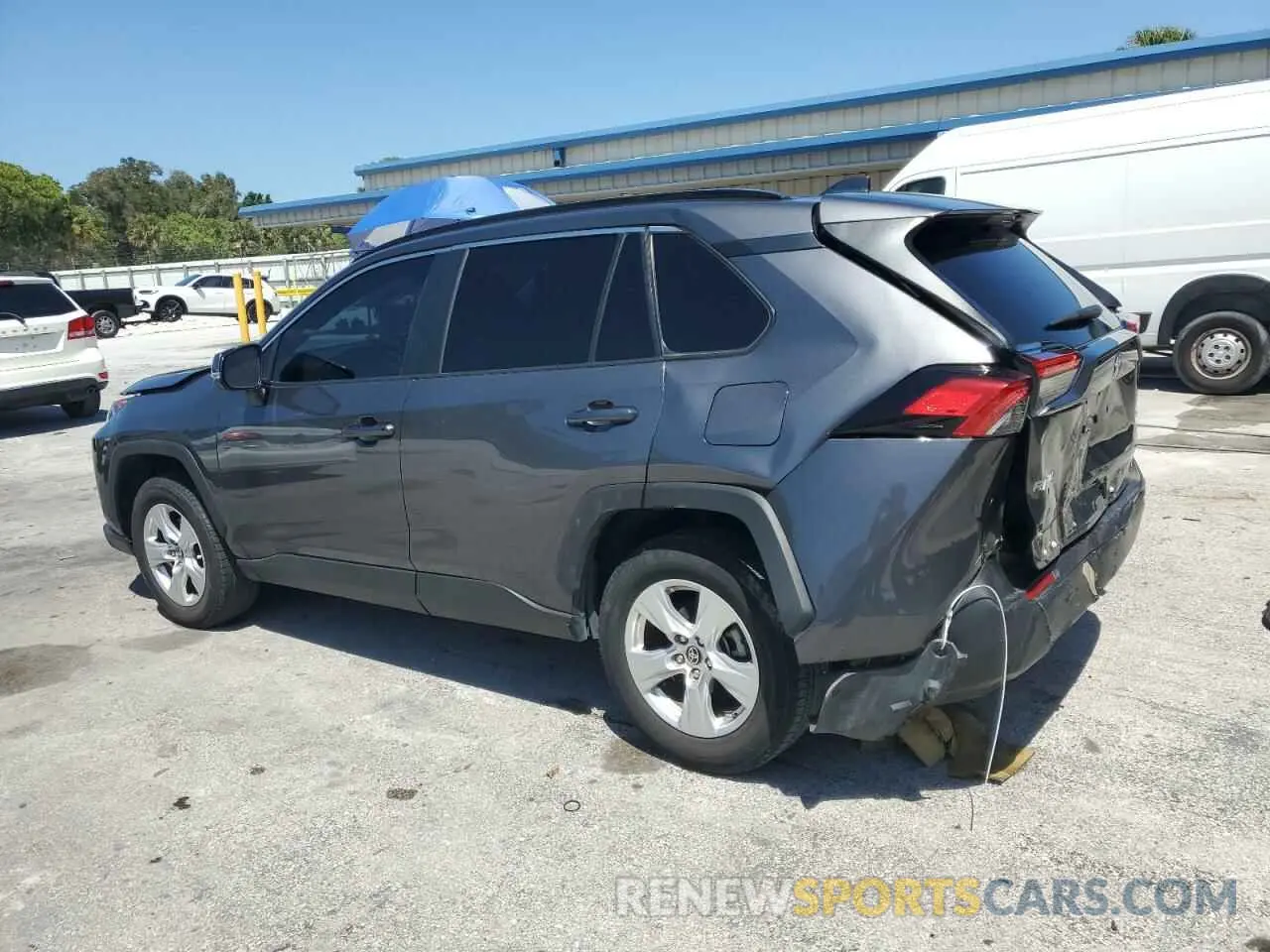 2 Photograph of a damaged car 2T3W1RFV2MW142303 TOYOTA RAV4 2021