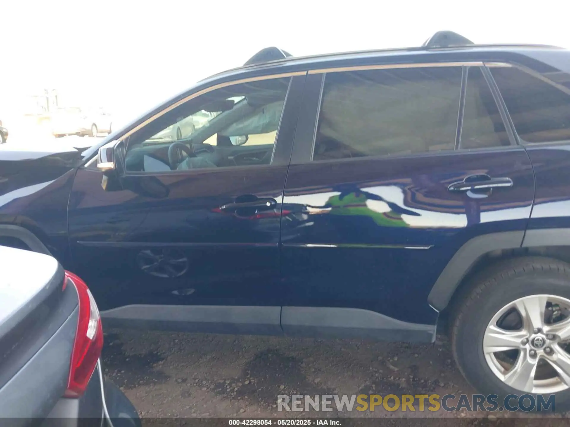 15 Photograph of a damaged car 2T3W1RFV2MW157691 TOYOTA RAV4 2021