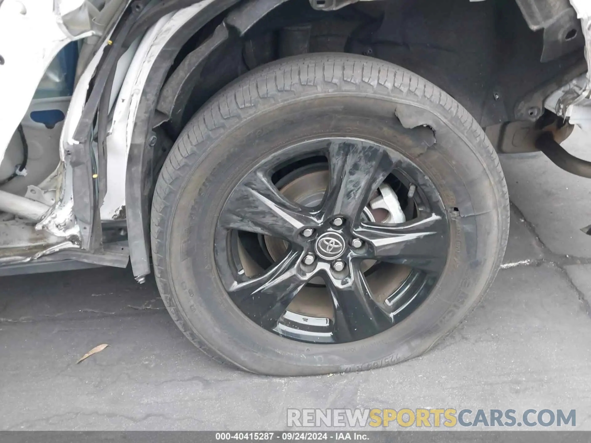 20 Photograph of a damaged car 2T3W1RFV2MW158971 TOYOTA RAV4 2021