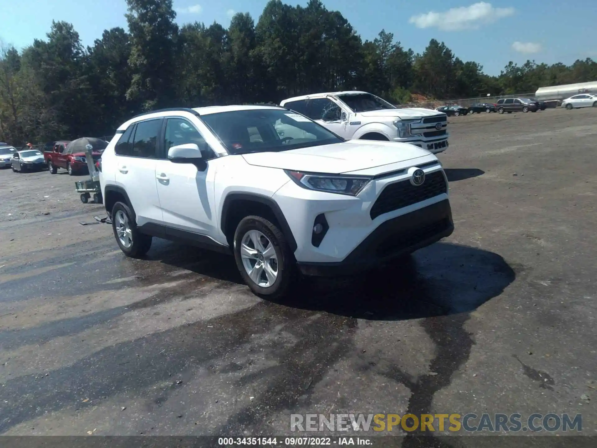 1 Photograph of a damaged car 2T3W1RFV2MW167668 TOYOTA RAV4 2021