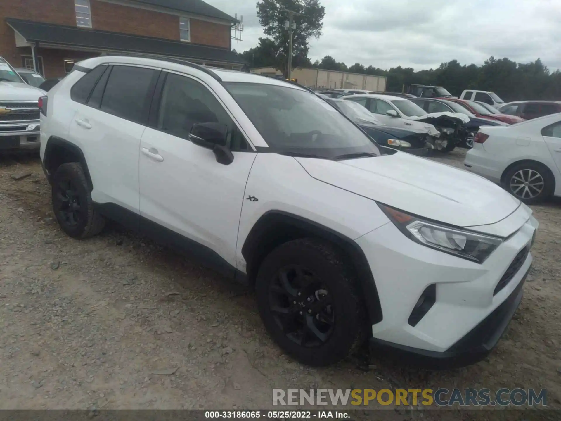 1 Photograph of a damaged car 2T3W1RFV2MW171008 TOYOTA RAV4 2021