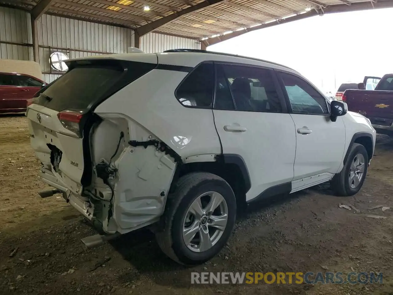 3 Photograph of a damaged car 2T3W1RFV2MW179478 TOYOTA RAV4 2021