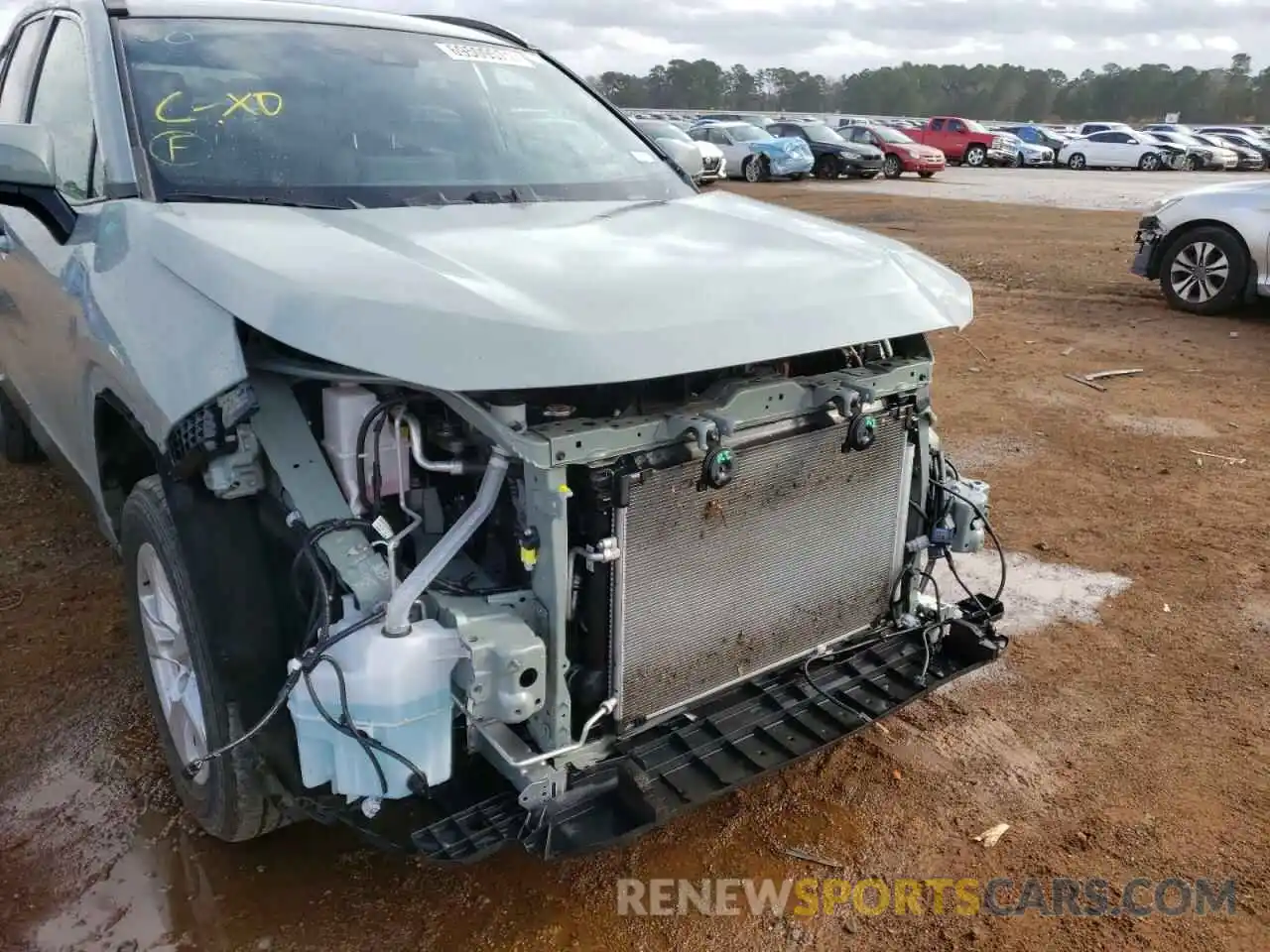 9 Photograph of a damaged car 2T3W1RFV3MC086549 TOYOTA RAV4 2021