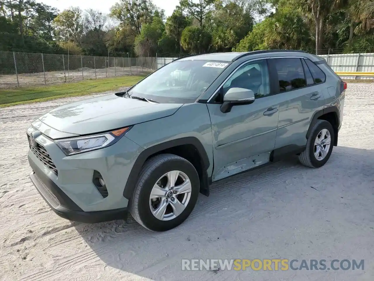 1 Photograph of a damaged car 2T3W1RFV3MC090147 TOYOTA RAV4 2021