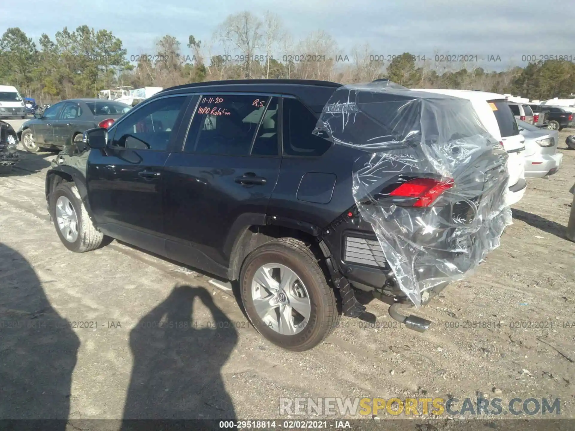 3 Photograph of a damaged car 2T3W1RFV3MC090990 TOYOTA RAV4 2021