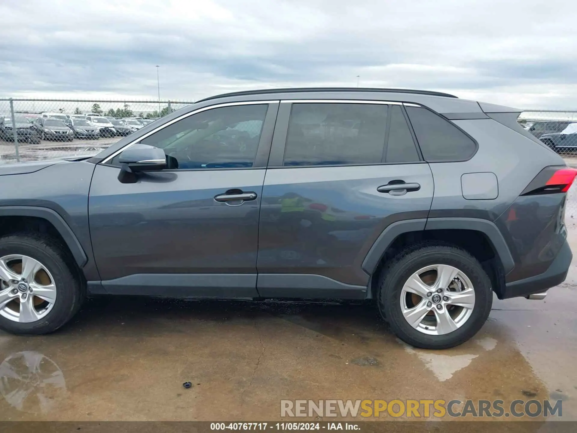 14 Photograph of a damaged car 2T3W1RFV3MC093758 TOYOTA RAV4 2021