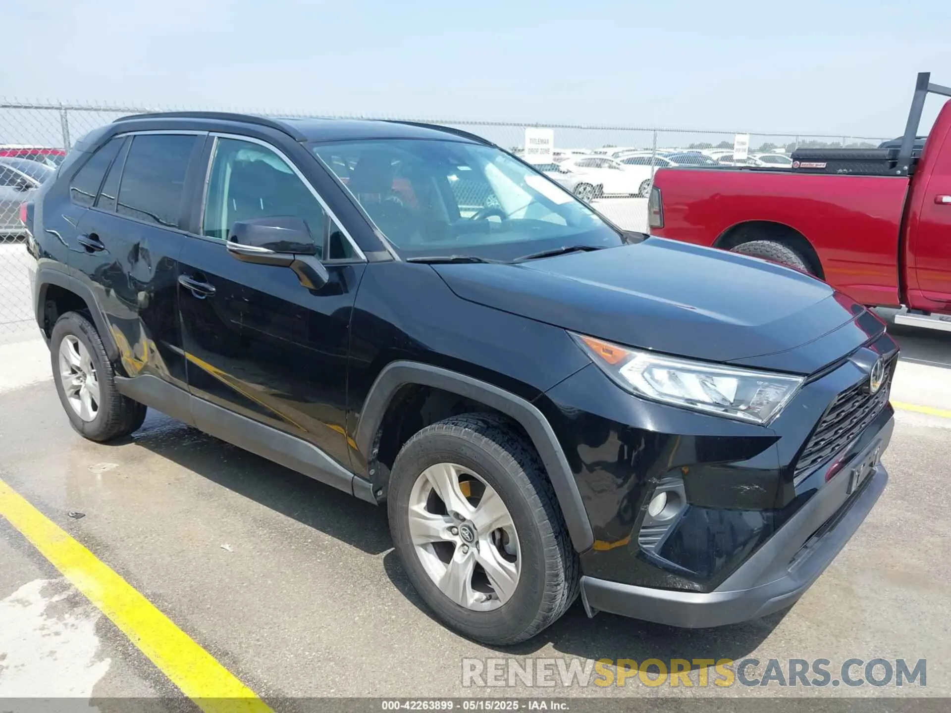 1 Photograph of a damaged car 2T3W1RFV3MC097504 TOYOTA RAV4 2021