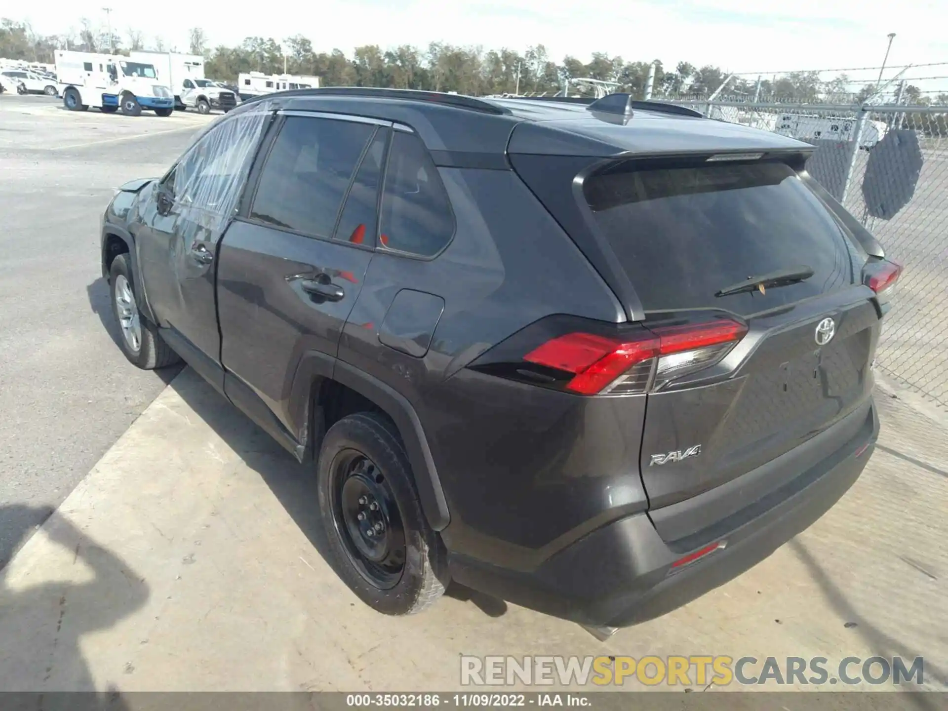 3 Photograph of a damaged car 2T3W1RFV3MC097700 TOYOTA RAV4 2021