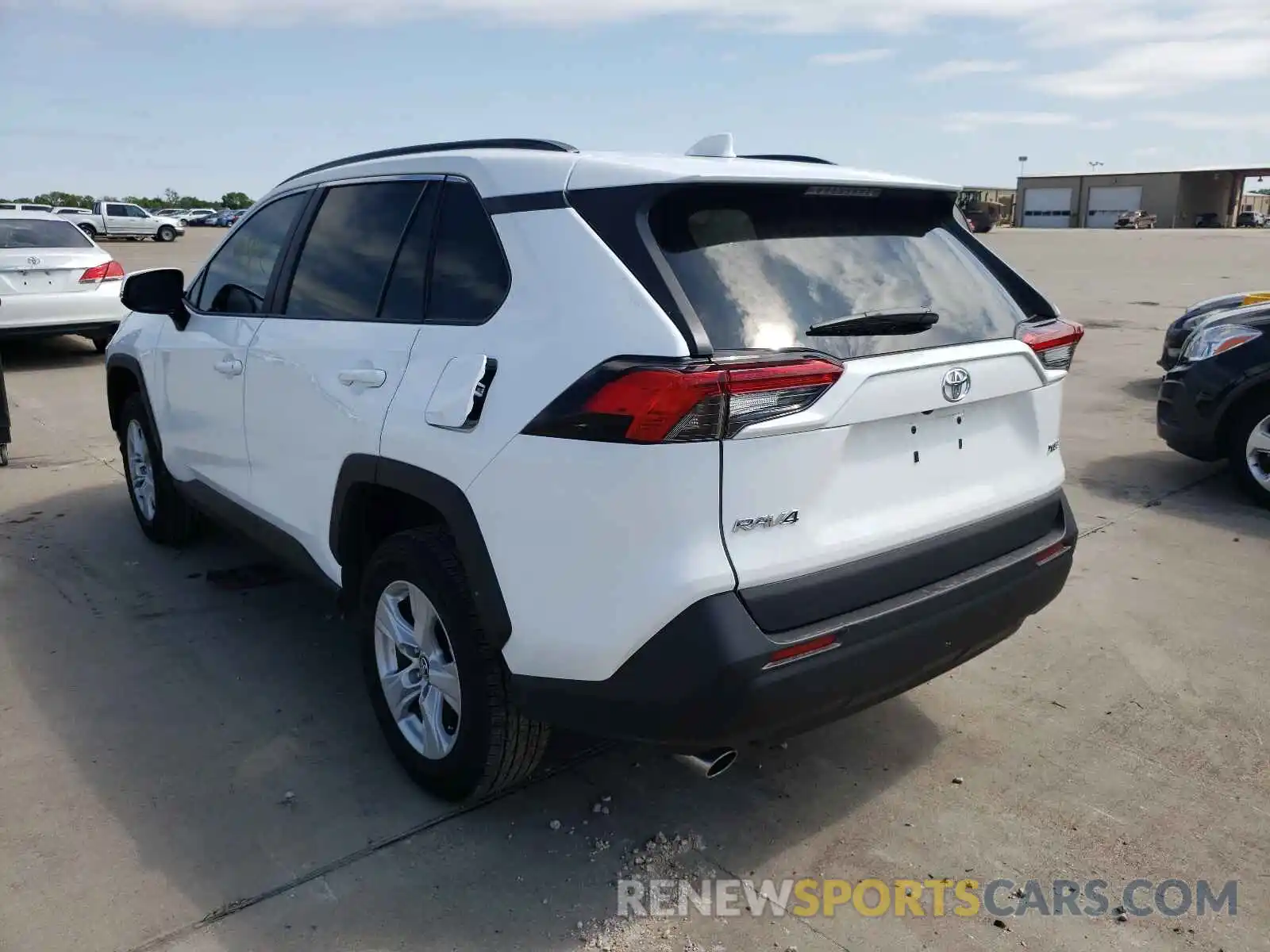 3 Photograph of a damaged car 2T3W1RFV3MC097907 TOYOTA RAV4 2021