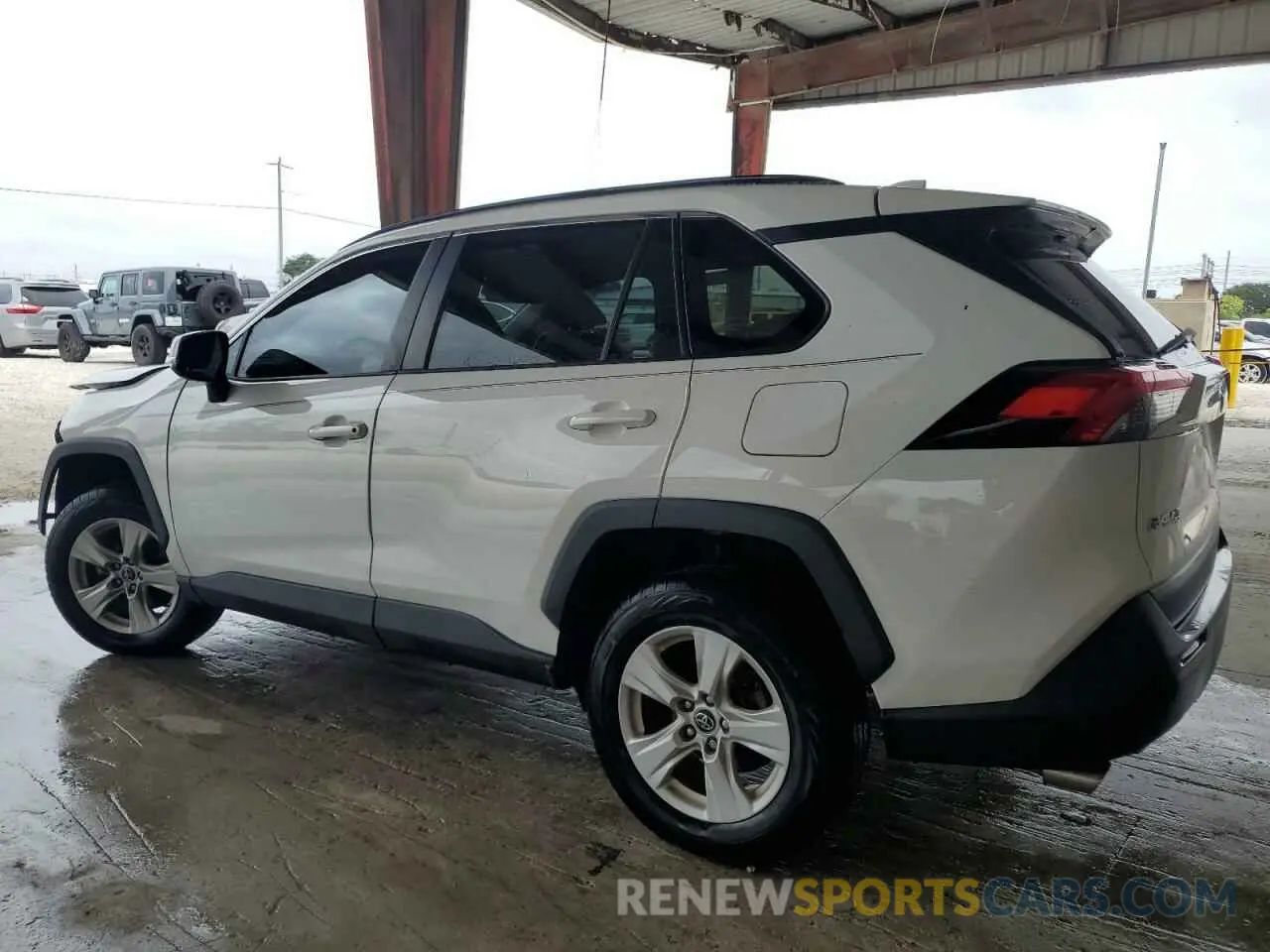 2 Photograph of a damaged car 2T3W1RFV3MC098734 TOYOTA RAV4 2021
