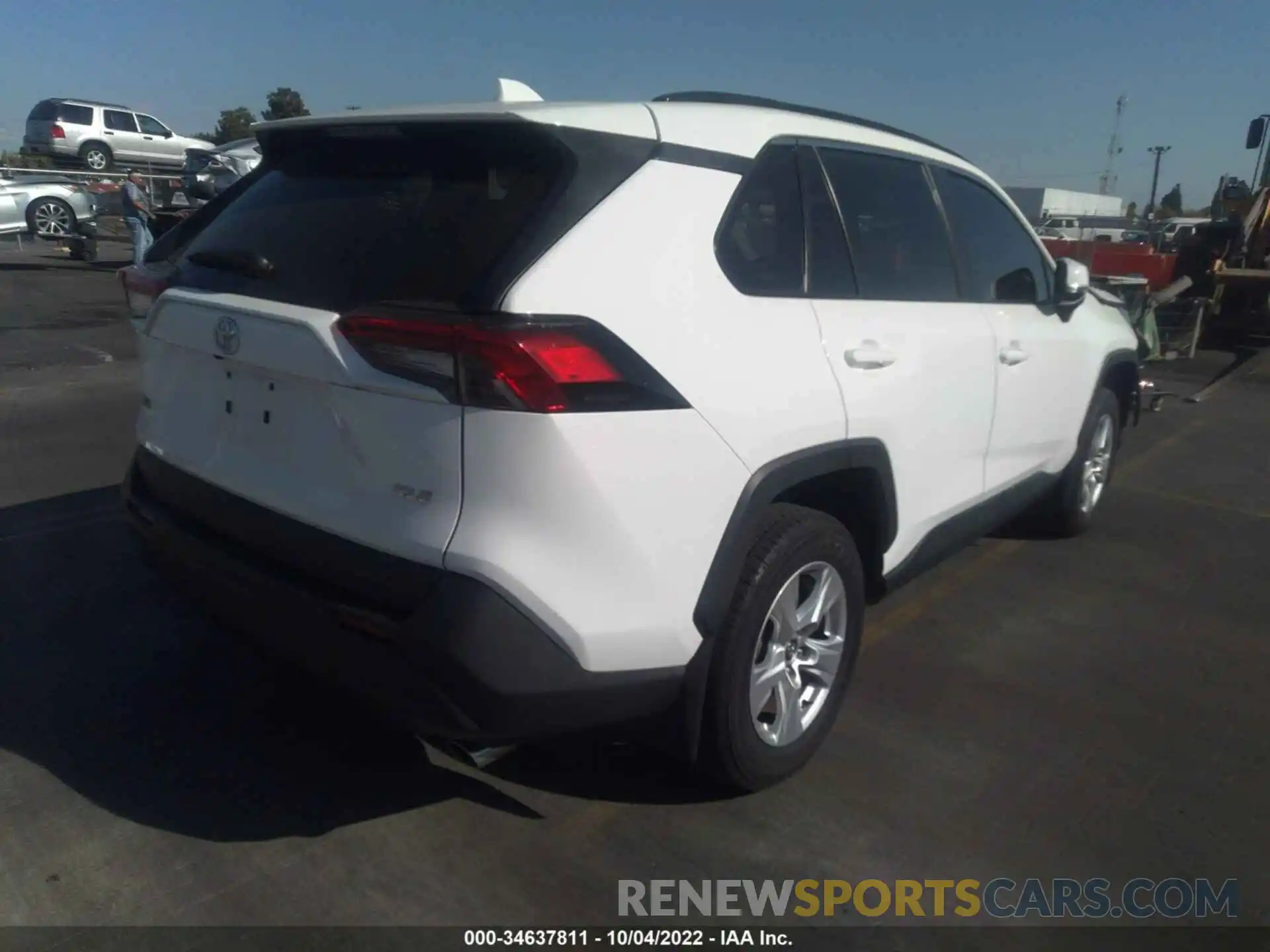 4 Photograph of a damaged car 2T3W1RFV3MC099060 TOYOTA RAV4 2021