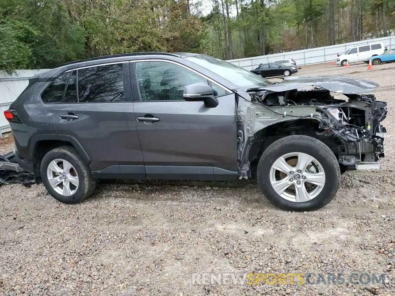 4 Photograph of a damaged car 2T3W1RFV3MC101194 TOYOTA RAV4 2021