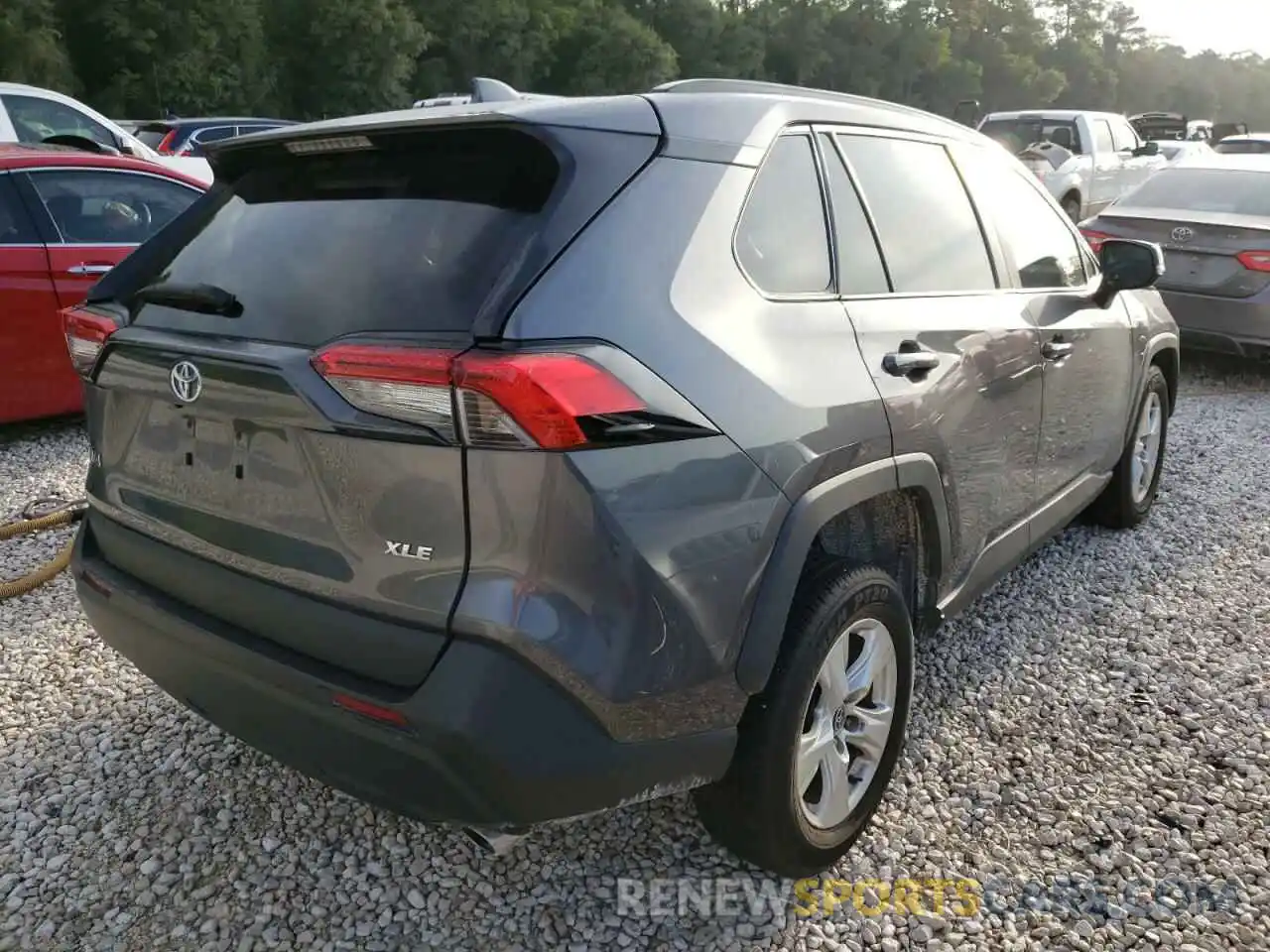 4 Photograph of a damaged car 2T3W1RFV3MC117556 TOYOTA RAV4 2021