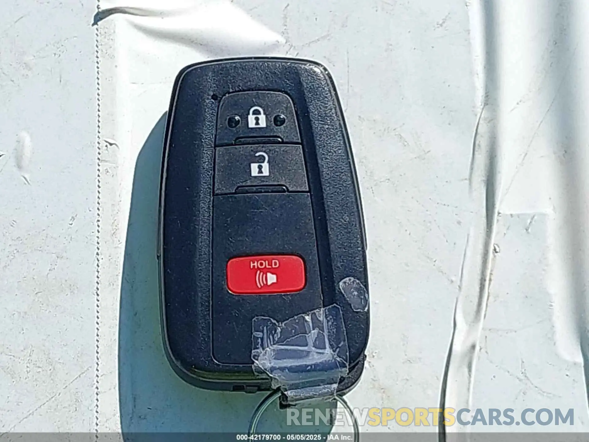 11 Photograph of a damaged car 2T3W1RFV3MC132459 TOYOTA RAV4 2021