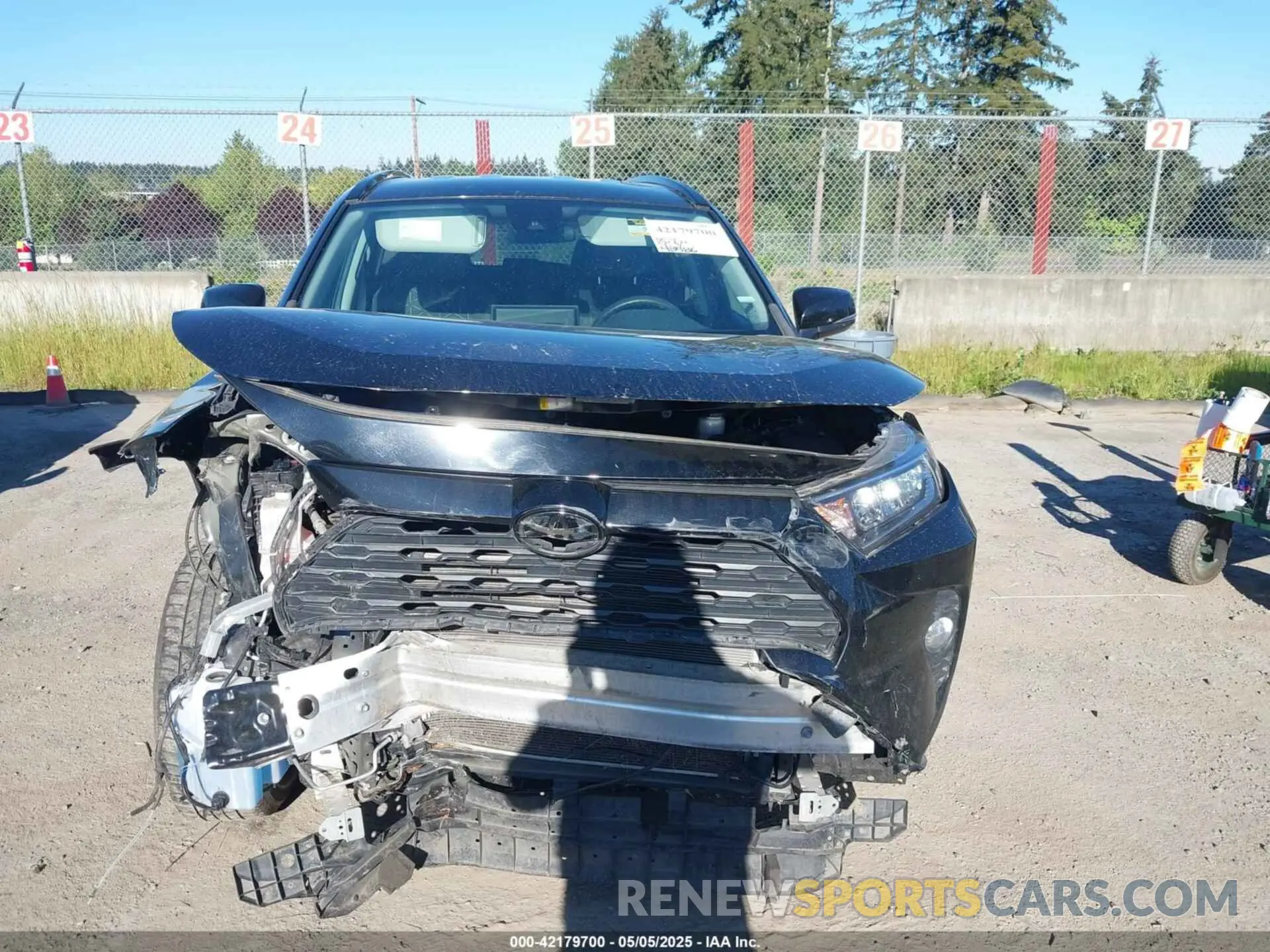 12 Photograph of a damaged car 2T3W1RFV3MC132459 TOYOTA RAV4 2021