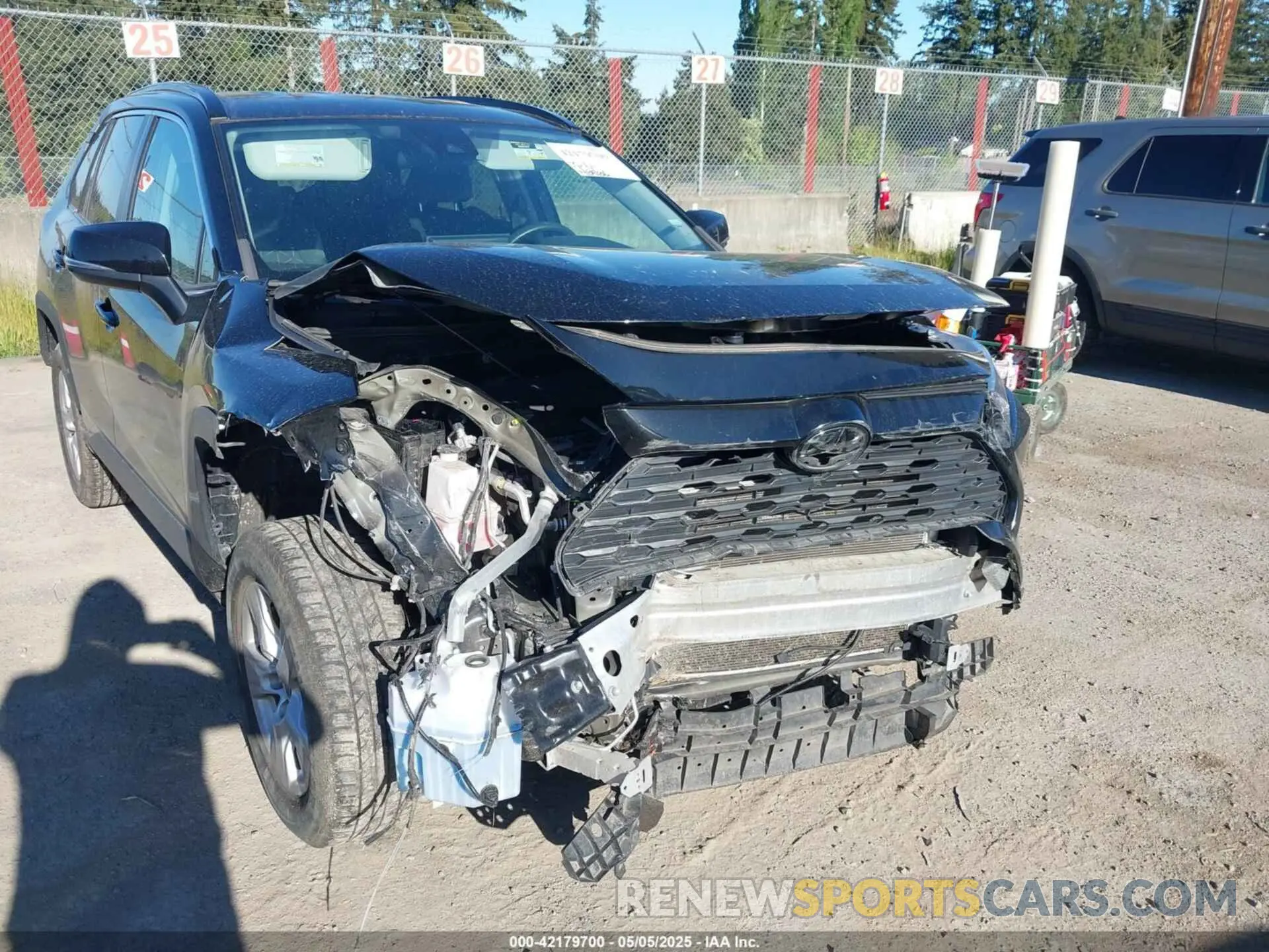 6 Photograph of a damaged car 2T3W1RFV3MC132459 TOYOTA RAV4 2021