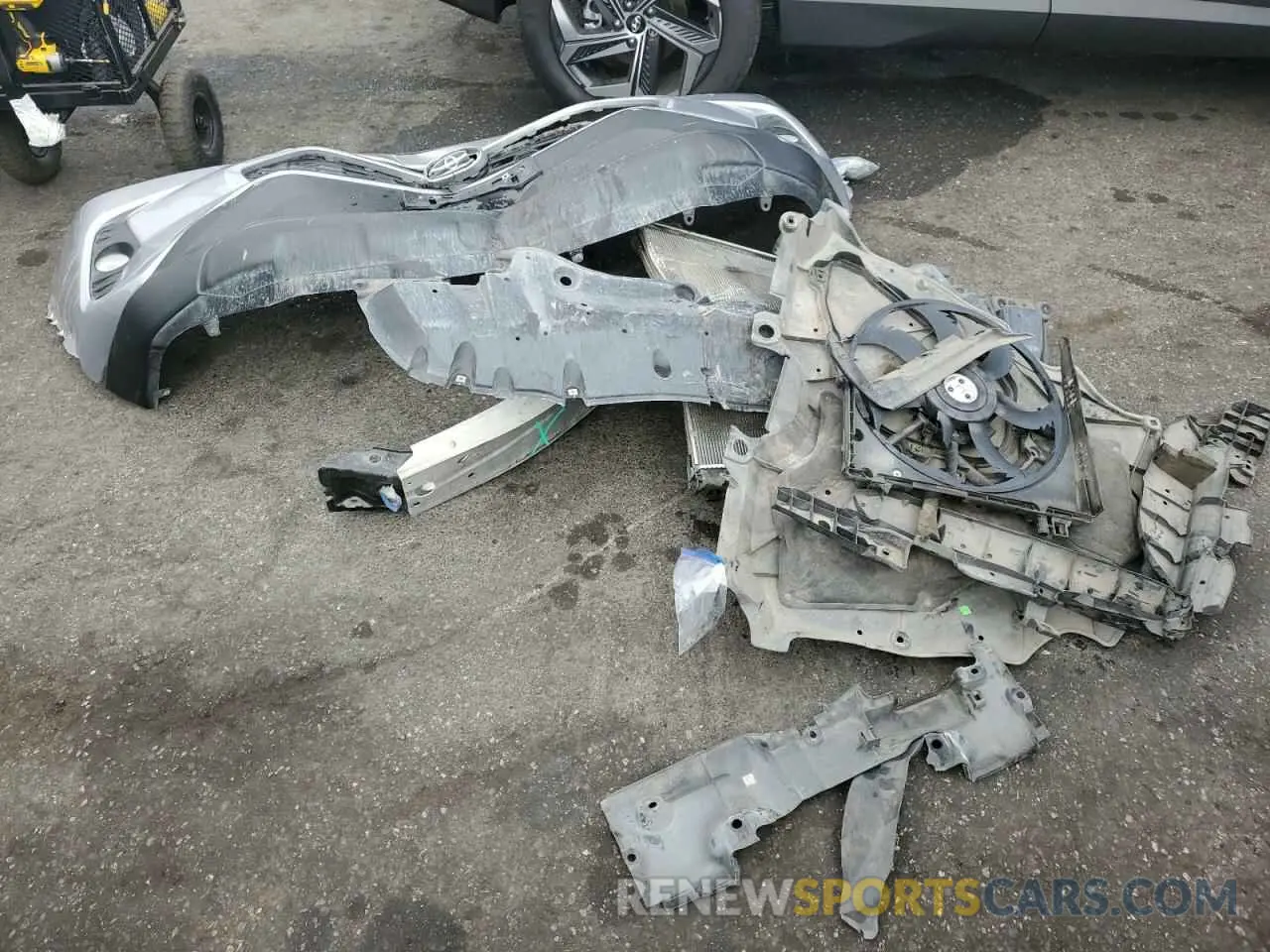 13 Photograph of a damaged car 2T3W1RFV3MC154462 TOYOTA RAV4 2021