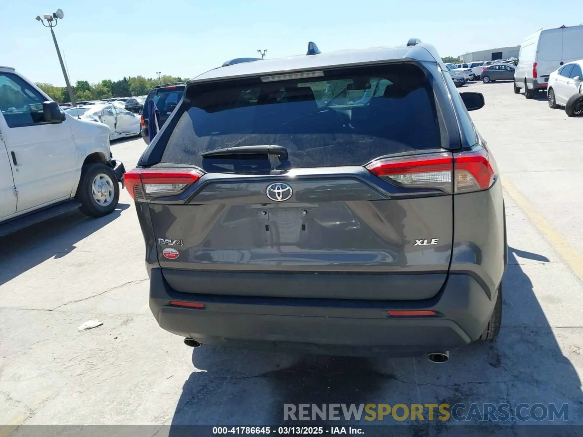 15 Photograph of a damaged car 2T3W1RFV3MC160651 TOYOTA RAV4 2021