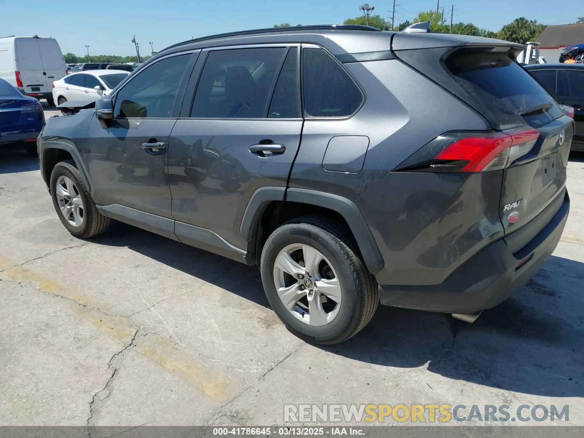 3 Photograph of a damaged car 2T3W1RFV3MC160651 TOYOTA RAV4 2021