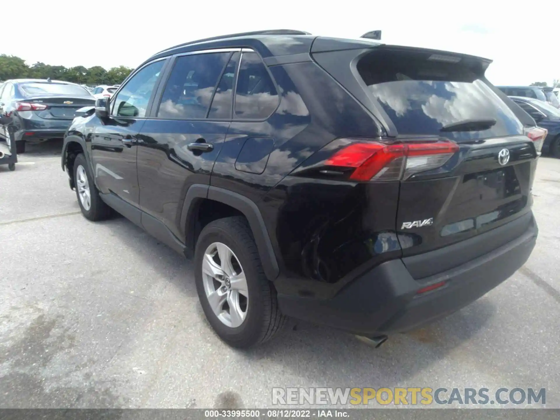 3 Photograph of a damaged car 2T3W1RFV3MW106359 TOYOTA RAV4 2021