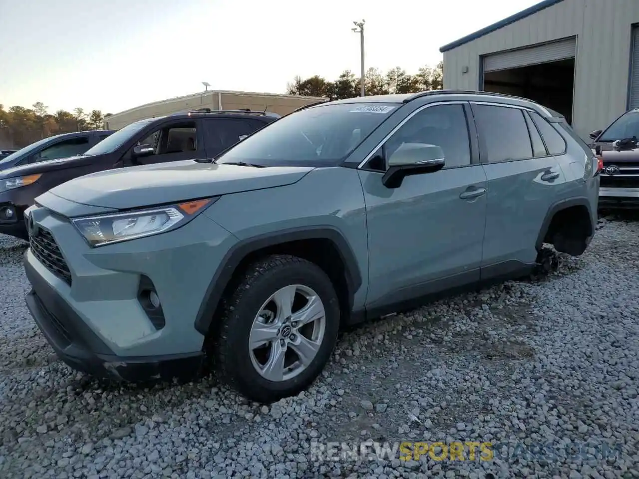 1 Photograph of a damaged car 2T3W1RFV3MW108614 TOYOTA RAV4 2021