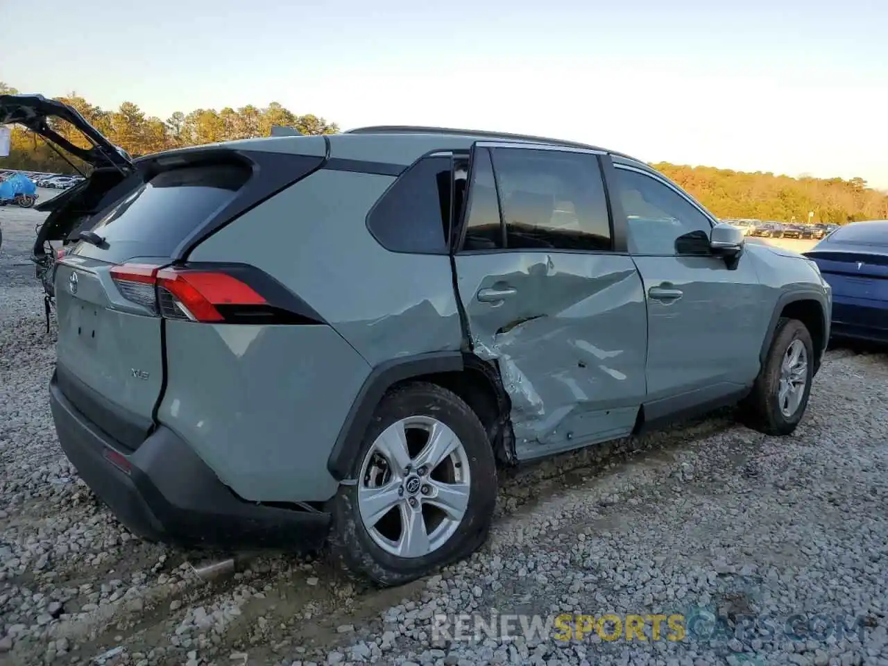 3 Photograph of a damaged car 2T3W1RFV3MW108614 TOYOTA RAV4 2021