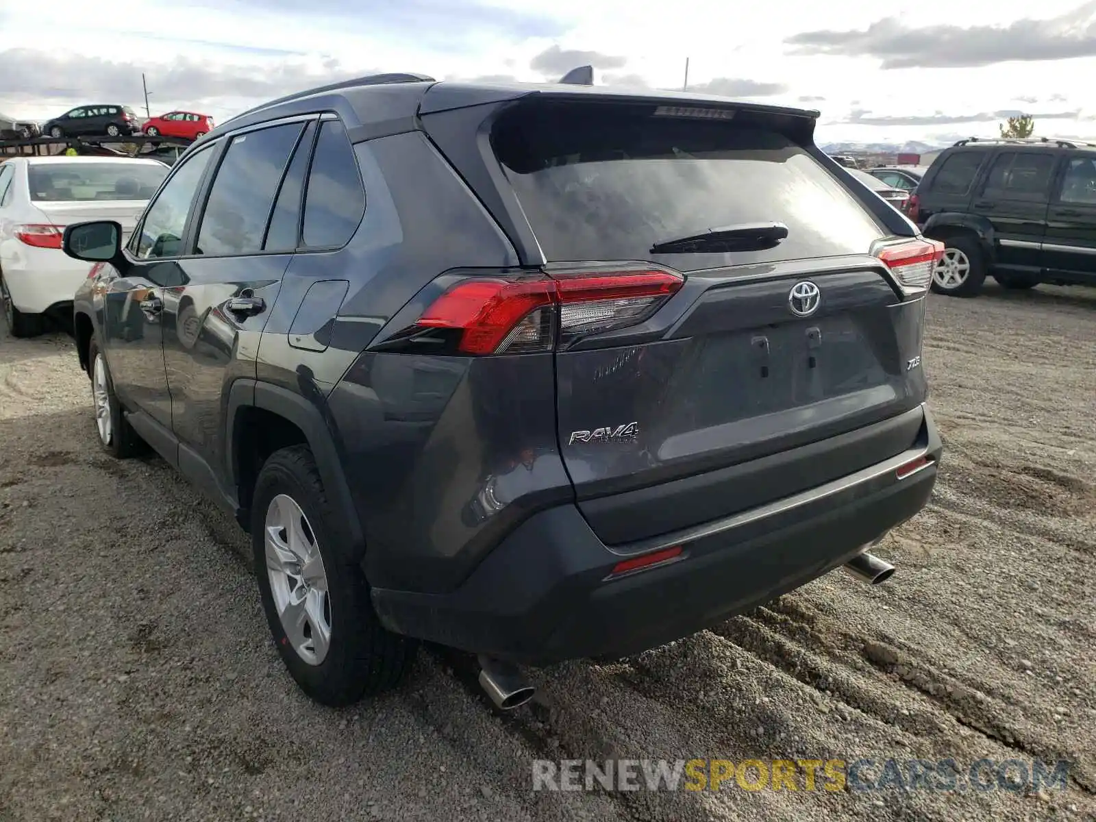 3 Photograph of a damaged car 2T3W1RFV3MW116146 TOYOTA RAV4 2021