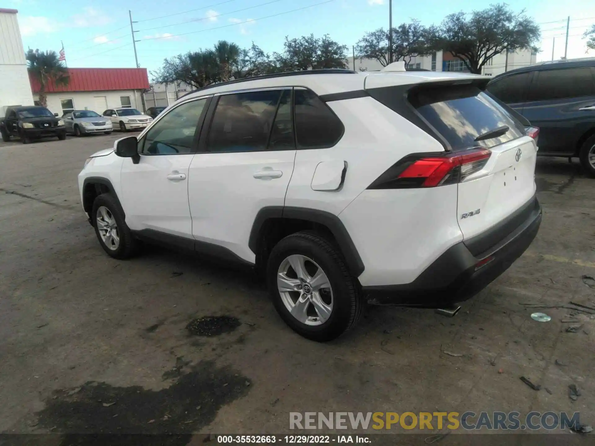 3 Photograph of a damaged car 2T3W1RFV3MW117748 TOYOTA RAV4 2021