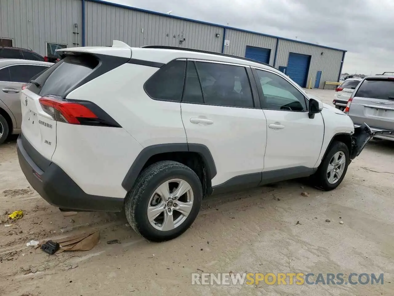 3 Photograph of a damaged car 2T3W1RFV3MW120701 TOYOTA RAV4 2021