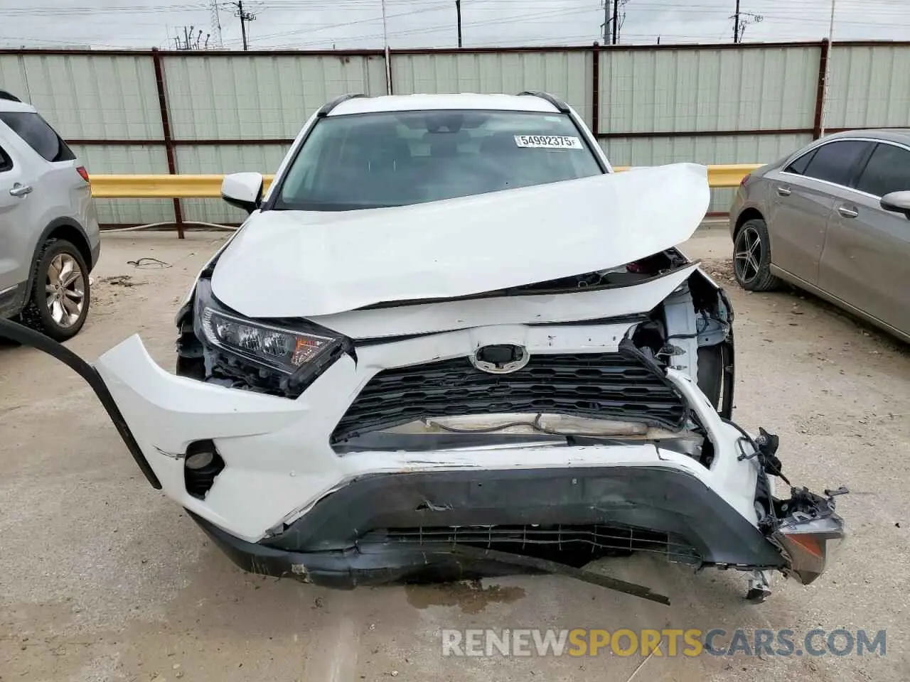 5 Photograph of a damaged car 2T3W1RFV3MW120701 TOYOTA RAV4 2021