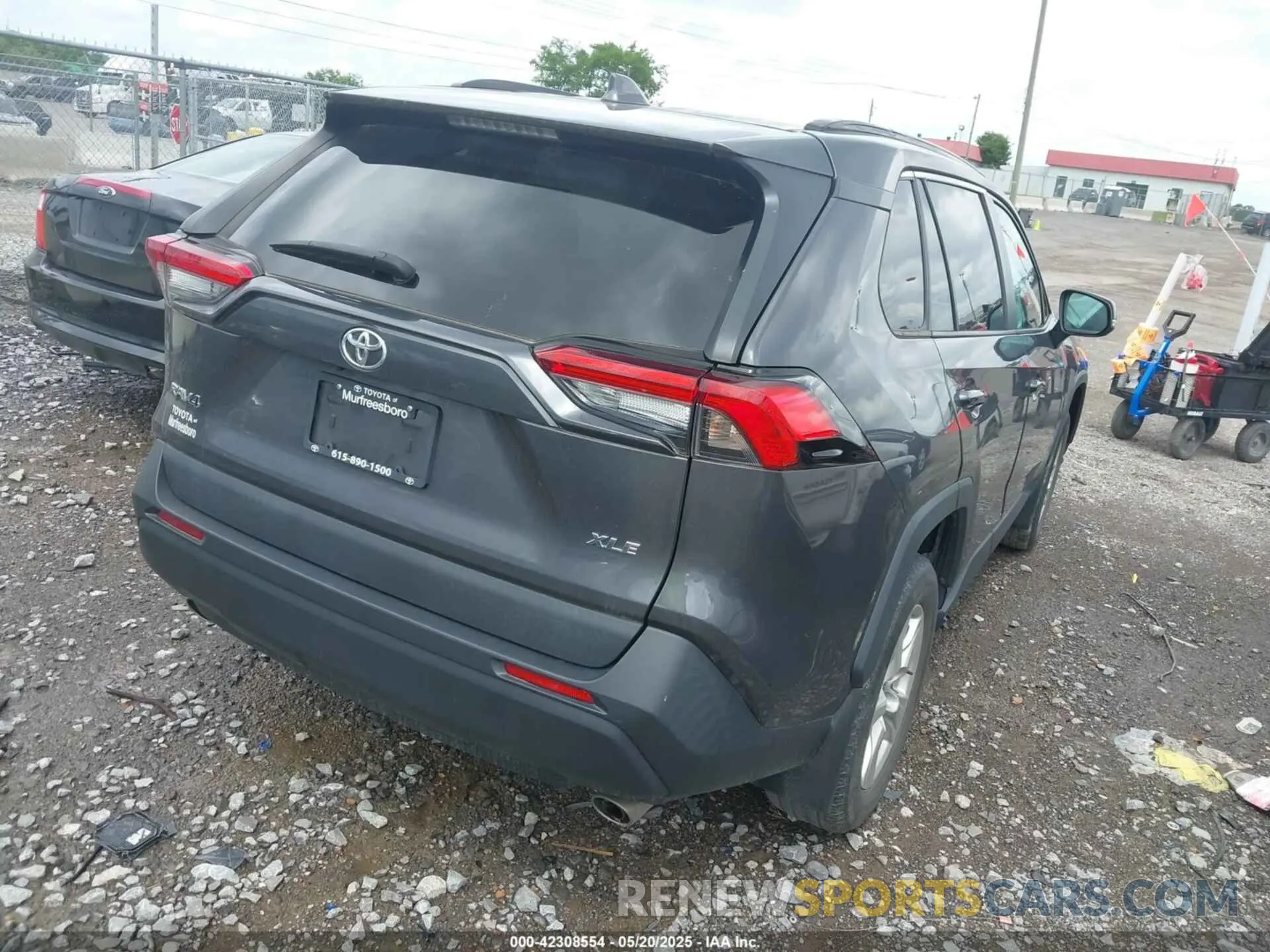 4 Photograph of a damaged car 2T3W1RFV3MW128216 TOYOTA RAV4 2021