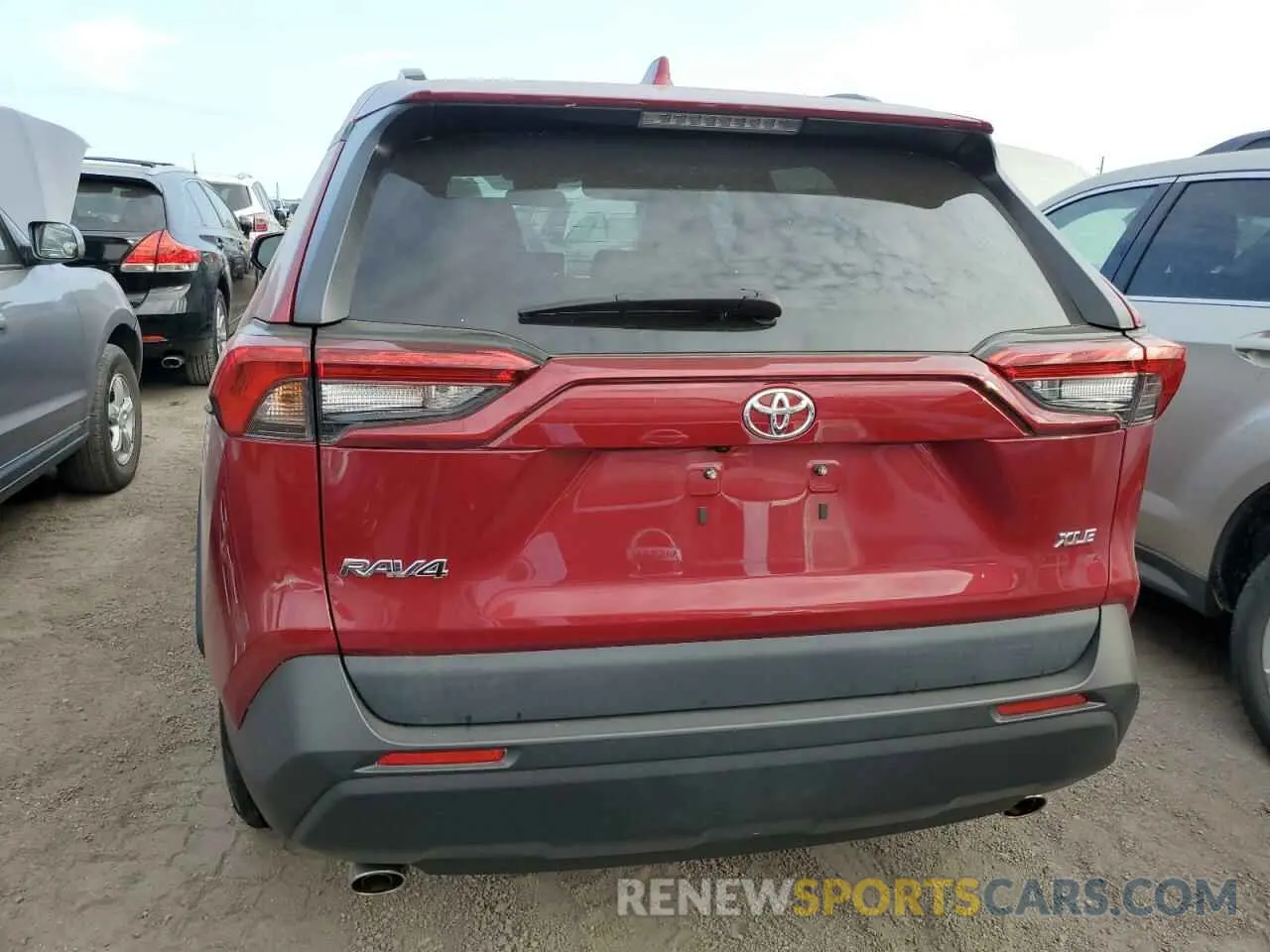 6 Photograph of a damaged car 2T3W1RFV3MW137269 TOYOTA RAV4 2021