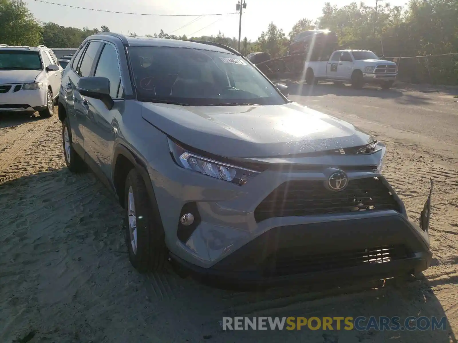 1 Photograph of a damaged car 2T3W1RFV3MW137546 TOYOTA RAV4 2021