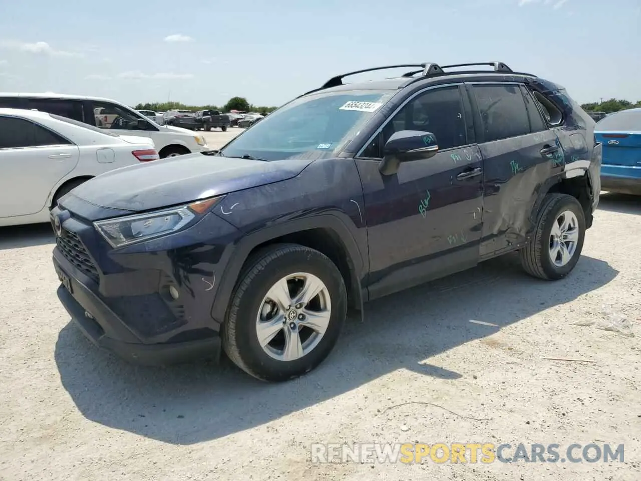 1 Photograph of a damaged car 2T3W1RFV3MW140365 TOYOTA RAV4 2021