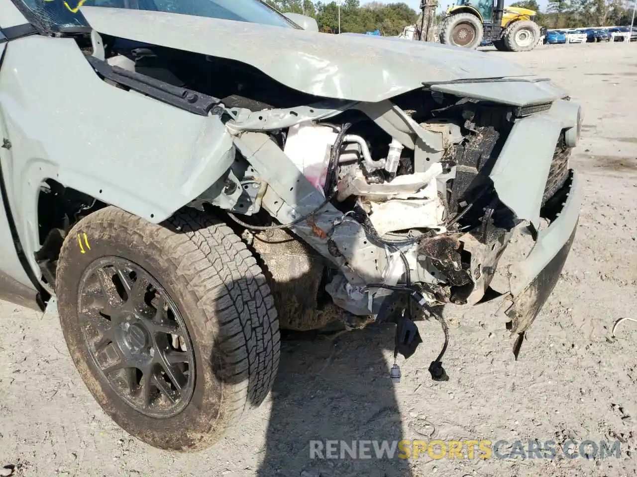 9 Photograph of a damaged car 2T3W1RFV3MW156341 TOYOTA RAV4 2021