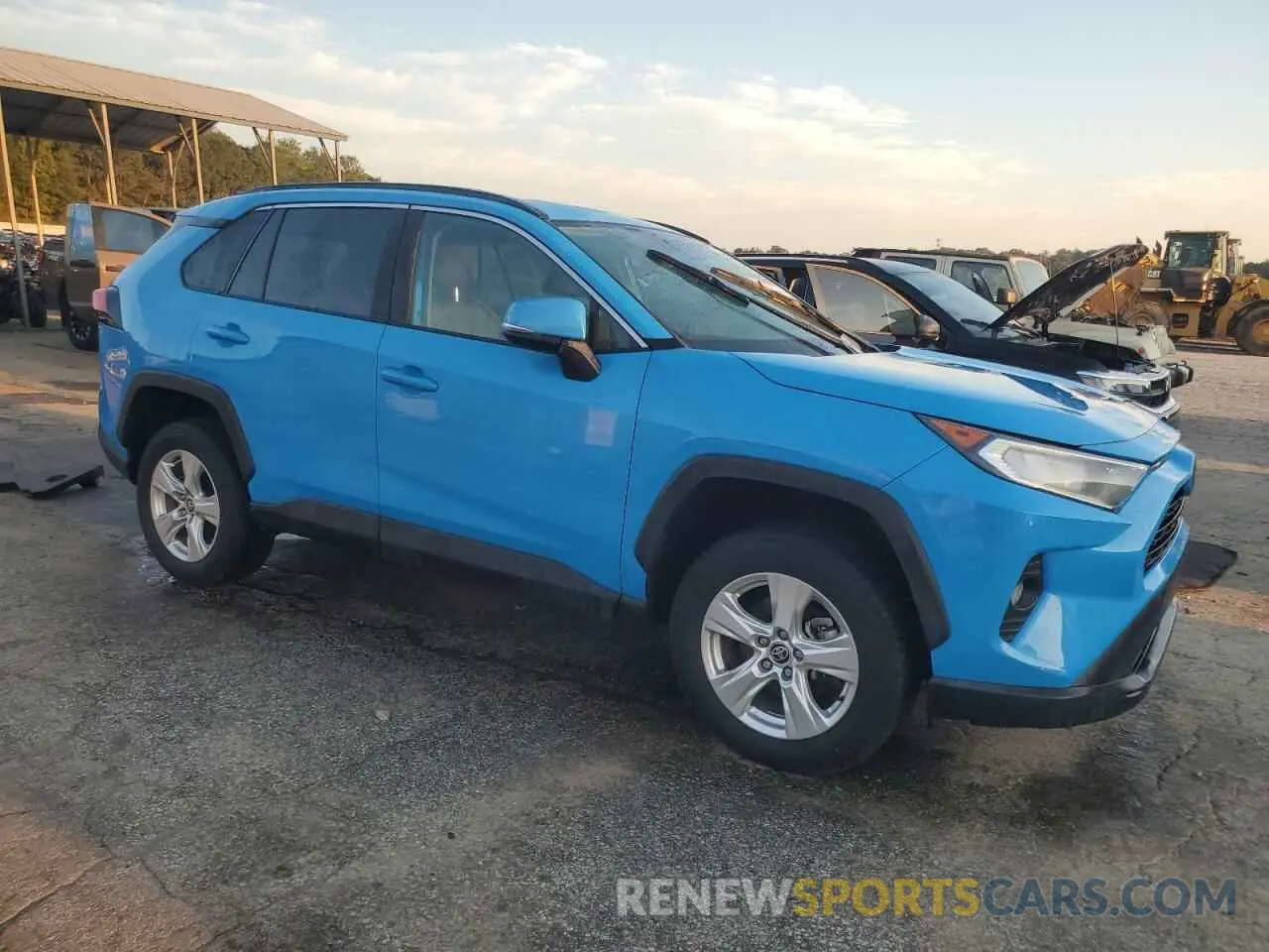 4 Photograph of a damaged car 2T3W1RFV3MW162334 TOYOTA RAV4 2021
