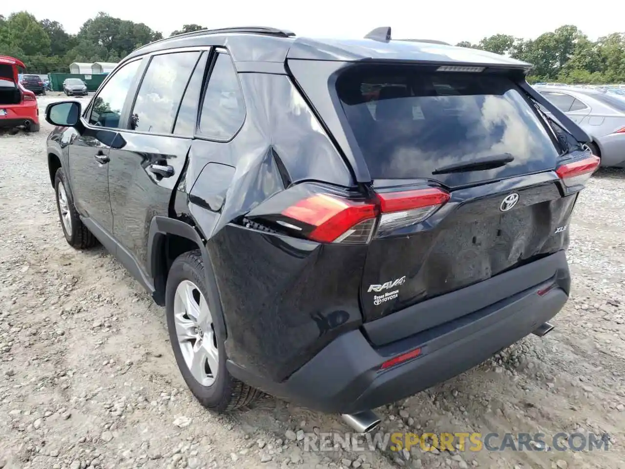 3 Photograph of a damaged car 2T3W1RFV3MW169008 TOYOTA RAV4 2021