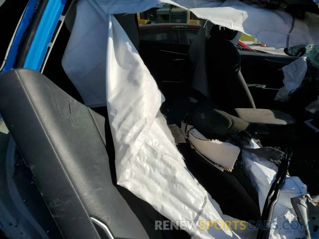 11 Photograph of a damaged car 2T3W1RFV3MW171423 TOYOTA RAV4 2021
