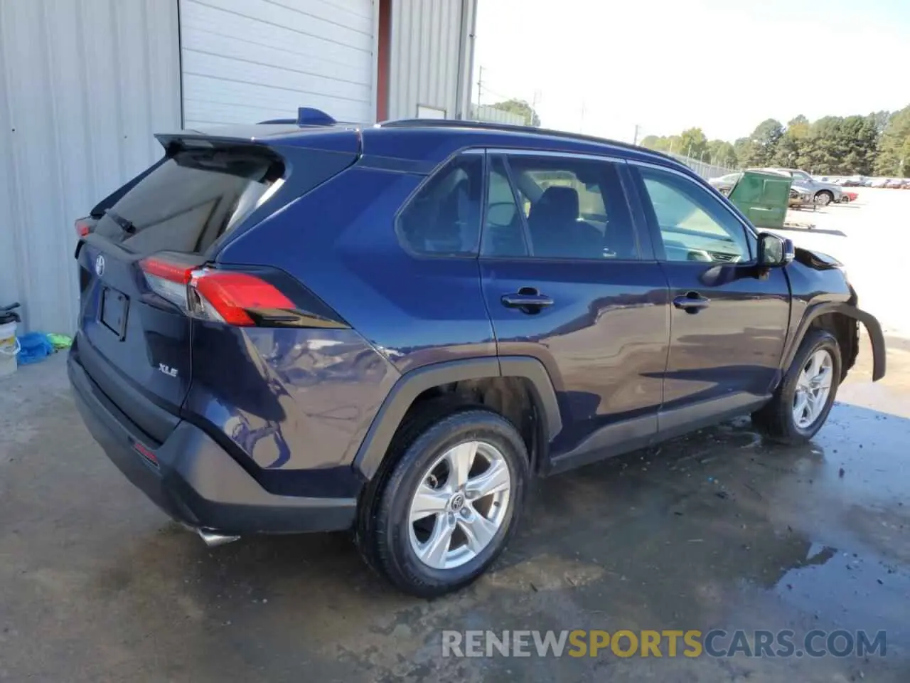 3 Photograph of a damaged car 2T3W1RFV3MW175956 TOYOTA RAV4 2021