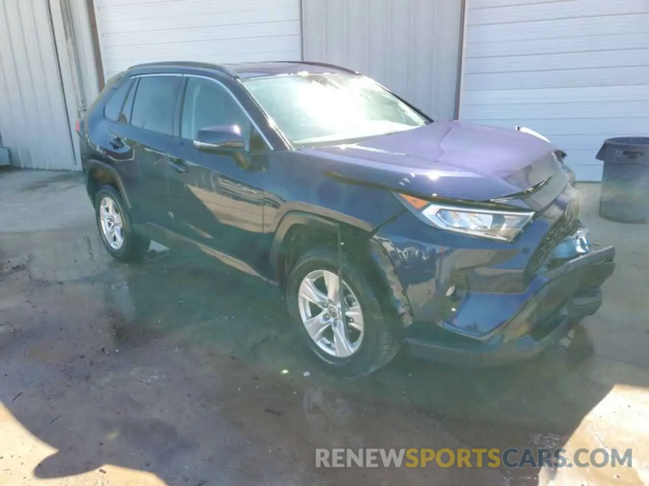 4 Photograph of a damaged car 2T3W1RFV3MW175956 TOYOTA RAV4 2021